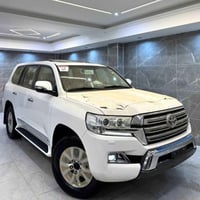 لاندكروزر GX V8 • ٢٠٢١ • ٣٠٠٠٠ كم