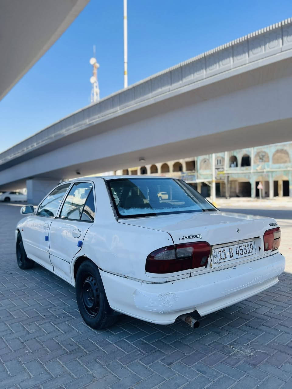 سعر مناسب جدآ 35$وبيها مجال !!!
براتون 2002 حره رقم بغداد دولي شرط التحويل !!
سنويه 2031هزه جديده كير عادي محرك جديد 
صدر امامي نص عمر صدر خلفي جديد تخم تاير جديد 
غرفه نضيفه جام كهرباء دوشمه جديده كهربائيات شغاله 

مكاني تكريت ***********
