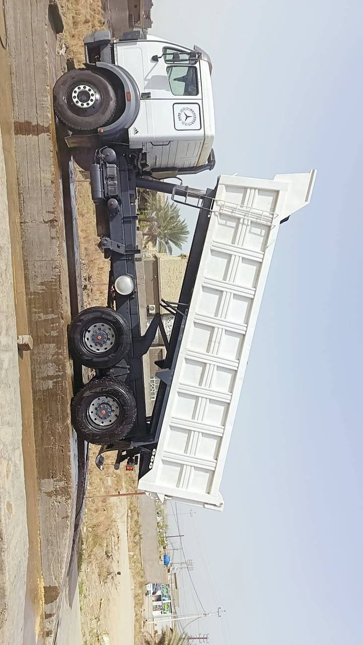 السلام عليكم سيارة البي للبيع موديل 95السيارة نضيفة مكينة 35 السعر350 وبيهة مجال الرقم***********
