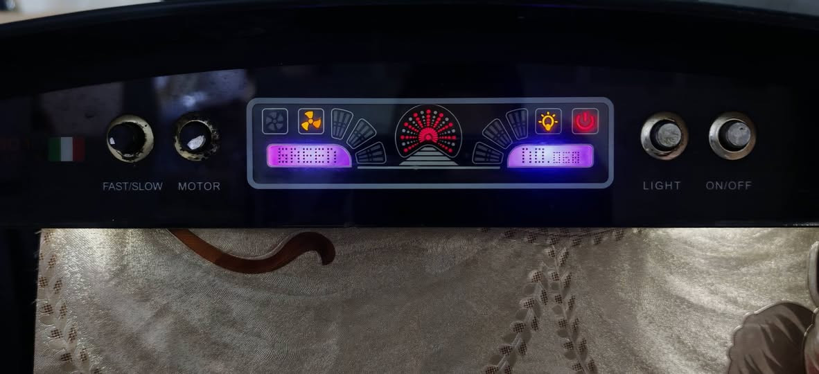 ساحبة هواء نظيفة وشغالة فول
سعرها 40 بيها مجال


**إذا كنت صاحب هذا الإعلان وتريد حذفه لأي سبب، رجاءا أرسل رسالة إلى الدعم الفني**