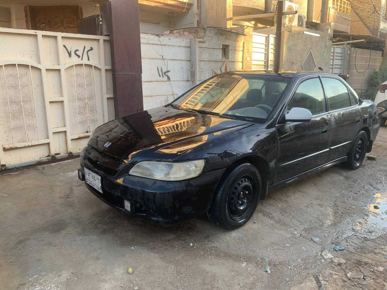 سيارة هوندا اكورد ٢٠٠١
السيارة بحاله جيدا جدا بحاجة الى صبغ وبعض الترتيبات محرك كير وصدر والحدادية كلها خير من الله 
سنوية للـ٢٠٢٧ 
السعر ٢٧ وبيها مجال 
للاتصال على الرقم / ***********
