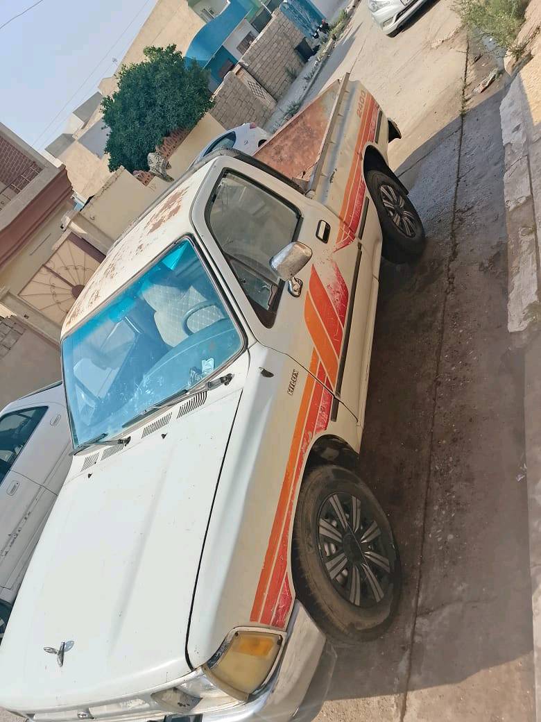 السلام عليكم 
بيكم للبيع موديل 93 
سياره شرط 
سنوية الى28
كابون بانزين
 تحويل ثاني يوم 
للاستفسار ***********