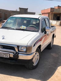 سيارة بيكم للبيع 2001 اتصل على الرقم 07824852302