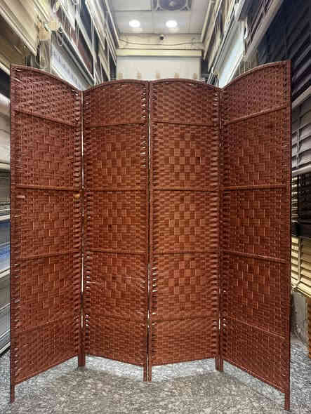 برفان خوص 
القياس ١٨٠سم *١٨٠ سم 
السعر ٥٠ الف 
متوفر خدمه توصيل بغداد والمحافظات الاخرى 
*********** خناقين
