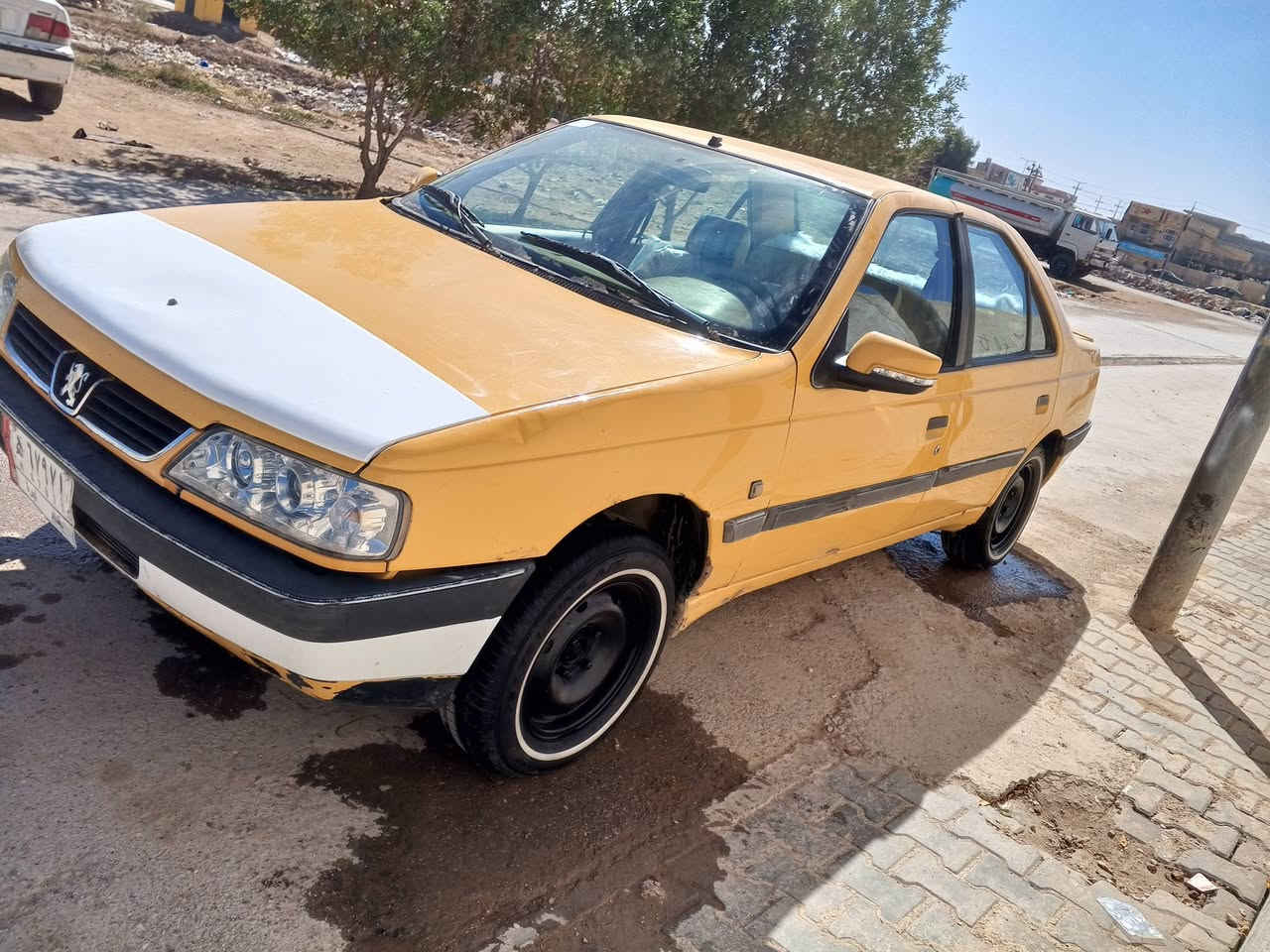 بيجو أكد موديل 2016 مكفولة من الضربه والتبديل فقط رشه بالباب تخم تاير صدر جديد سنويه منتهيه 22 مصفرة خط بحث جاهز مكانه كوت مركز المدينه موبايل *********** السعر 37 رقم بغداد تحويل مباشر راعيه يمي بالكوت
