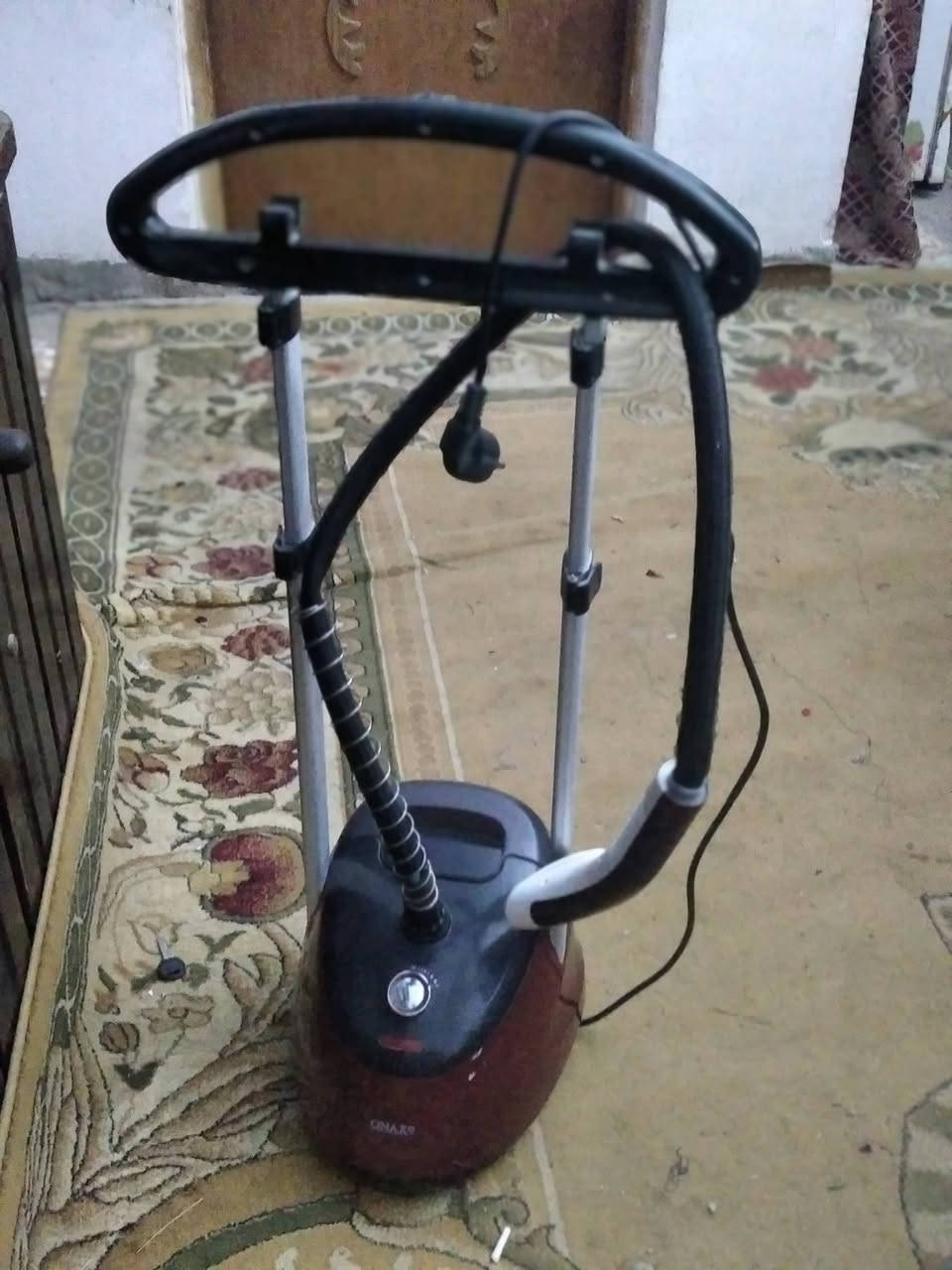 سلام عليكم عندي اوتي بخاري سعره ب 40 وعندي مقلايه هوائيه سعرها ب 30 العنوان نادر الاولى قرب فندق الذكريات رقم الهاتف ***********
