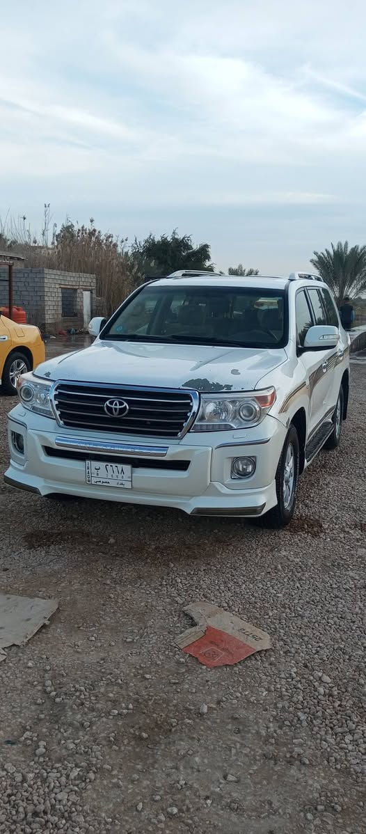 لاندكروز جكساره ٢٠٠٩ فول مواصفات مكفولة كفاله عامه رقم بغداد الماني باسمي المكان الديواني السعر ٣١٠$ الاتصال عالرقم ***********
