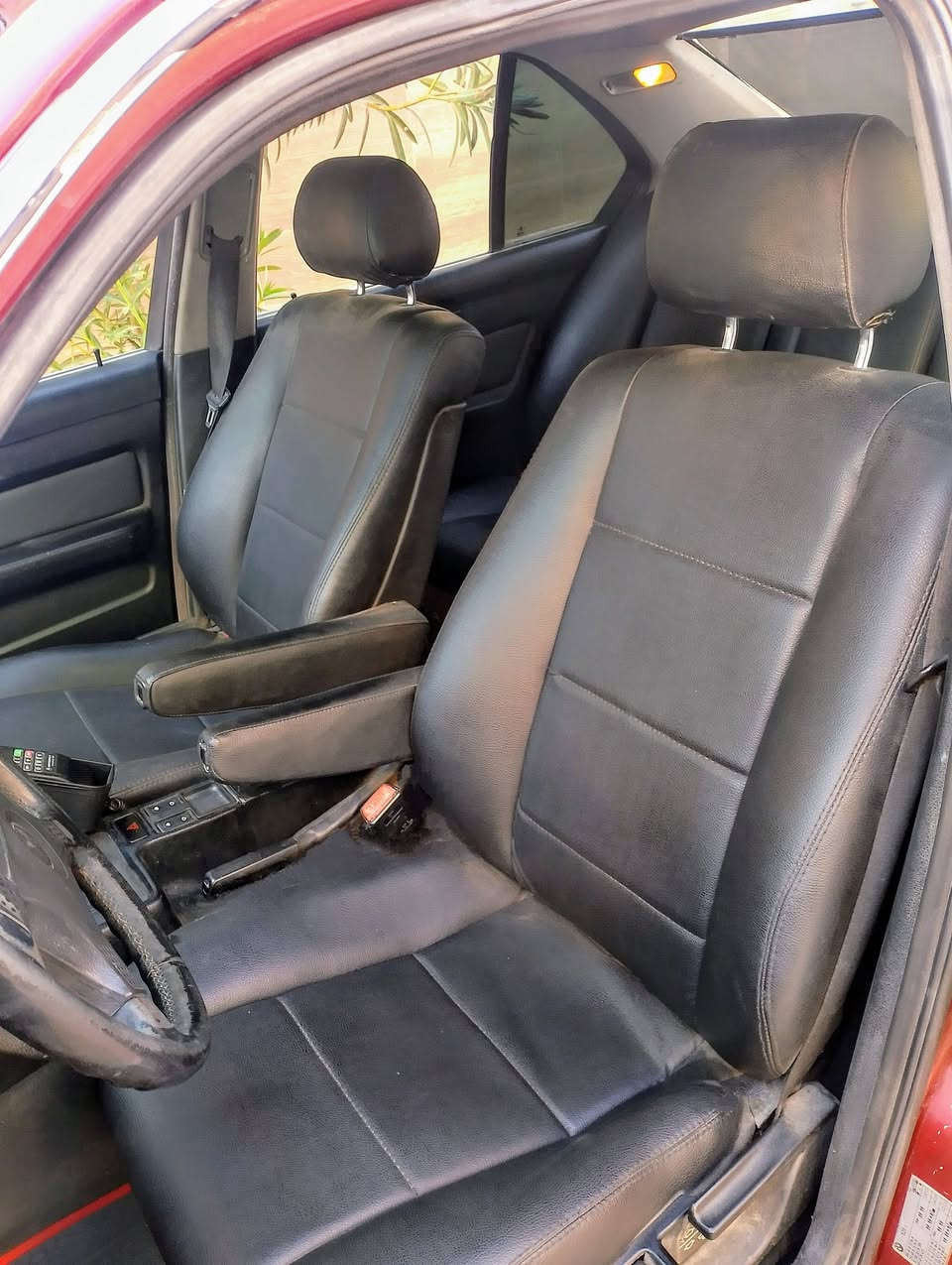 سلام عليكم bmw حجم 525 موديل 93 طخم تايرات جدد طخم امامي خلفي جديد كشنات جلد دشبول ايرباك دركة ايرباك باتري جديد تفاصيل أكثر اتصل عل ارقام *********** // ***********
