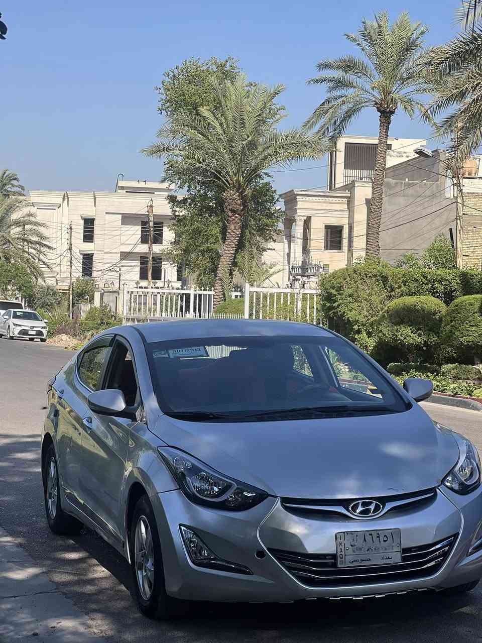 أفانتي 2015 خليجي
محرك 1600GDI
مكينه كير كفاله 
بيه ٥ قطع صبغ ابيع حزام 
تبريد ثلج منضومه جديده
صدر تعبان 
السعر 79$ 
مكان السياره بغداد حي الجامعه
☎️ ***********

