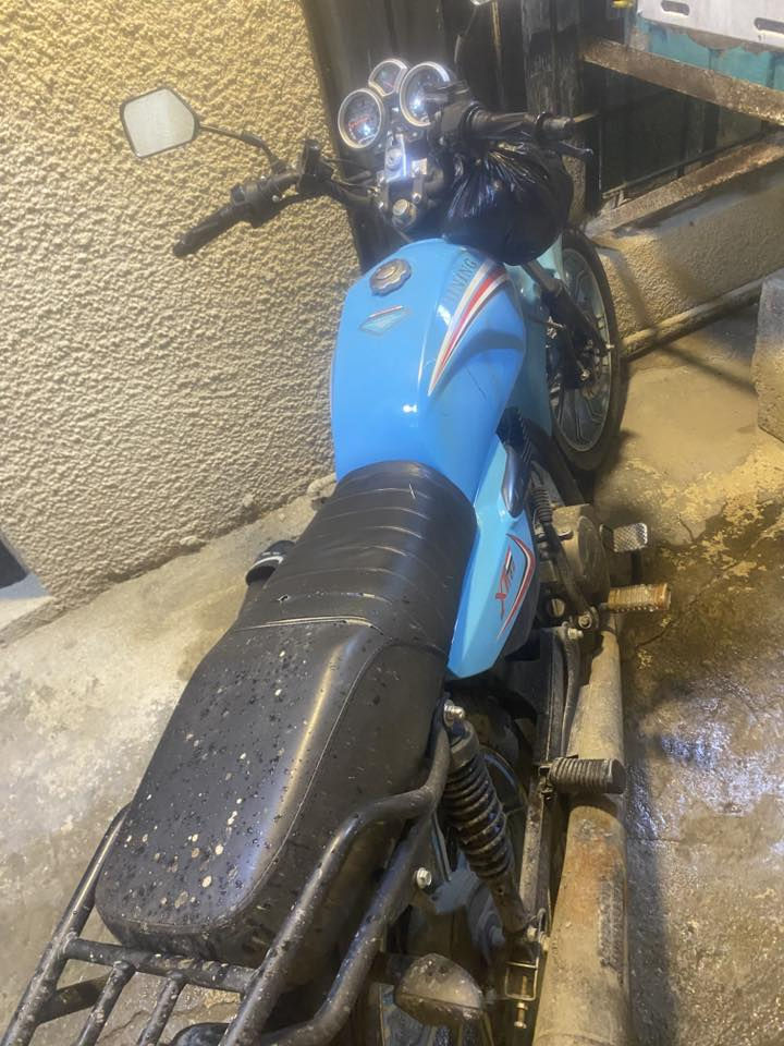 السلام عليكم للبيع شاينك موديل ٢٤ سعر قفل ٨٠٠ مكاني بغداد واتساب فقط ***********
