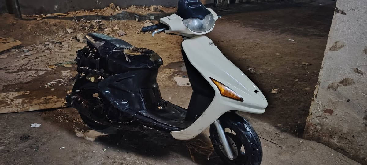 يالله سلام عليكم دراجه فراشه فحل  للبيع ابيع دراحه لاطشه كهربايات شغاله سلف شغال عوزها باتري كفرات موجوده تأيرات زوج جداد سعرها قفل من الاخير 175 الف ماترهم غير هذا سعر مكاني نجف شارع المطار الجديد يم محطه ريبال للاستفسار الانتصال عل رقم ***********
