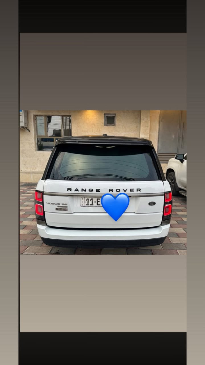 السلام عليكم
رانج روفر  فوك 🇬🇧
موديل 2016 محدث2021 بدون صبغ 
التحديث فقط لايتات امامي خلفي وشباك والداخل كله 2021 حته عداد السرعه
داخل احمر ❤️
خليجي بدون صبغ
8 سلندر بدون سوبر المرغوب HSE
دوسات كهرباء 
رقم بغداد باسمي
نظام صوت مرديان 
كشنات تدفئه تبريد 
رادار امامي رادار خلفي 
بانوراما
جكات 
معروفه مواصفات الرانج بعد
فقط المحرك مبدل جديد 
الكير مكفول
السعر :35 الف دولار  
مكان السيارة بغداد
***********
