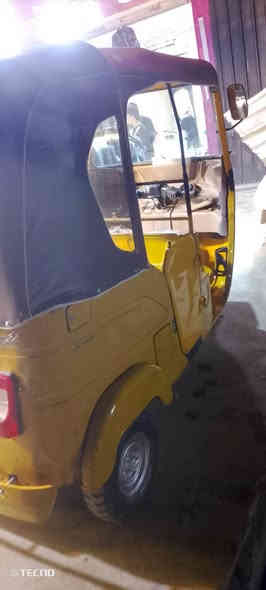 أسلام عليكم تكتك 21 اواراق ضايعه
اتكفلك حلال وحرام وسرقه تكتك جاهزه خير من الله 
مكان بغداد
سعر 4500وبيهى مجال
رقم ***********
