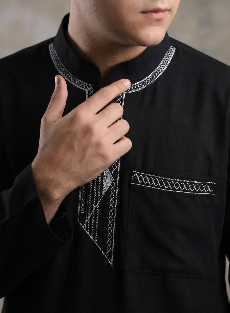✨ طقم ولادي  أسود فاخر ✨
تصميم أنيق بتطريز فضي  وذهبي مميز يمنح إطلالة راقية وعصرية 👌

🖤 خامة مريحة وجودة ممتازة
🖤 مناسب لمحرم 
🖤 متوفر بمقاسات متعددة

📏 المقاسات: 6 - 8 - 10 - 12 - 14 - 16 - 18 - 20

للطلب والاستفسار راسلنا الآن


**إذا كنت صاحب هذا الإعلان وتريد حذفه لأي سبب، رجاءا أرسل رسالة إلى الدعم الفني**