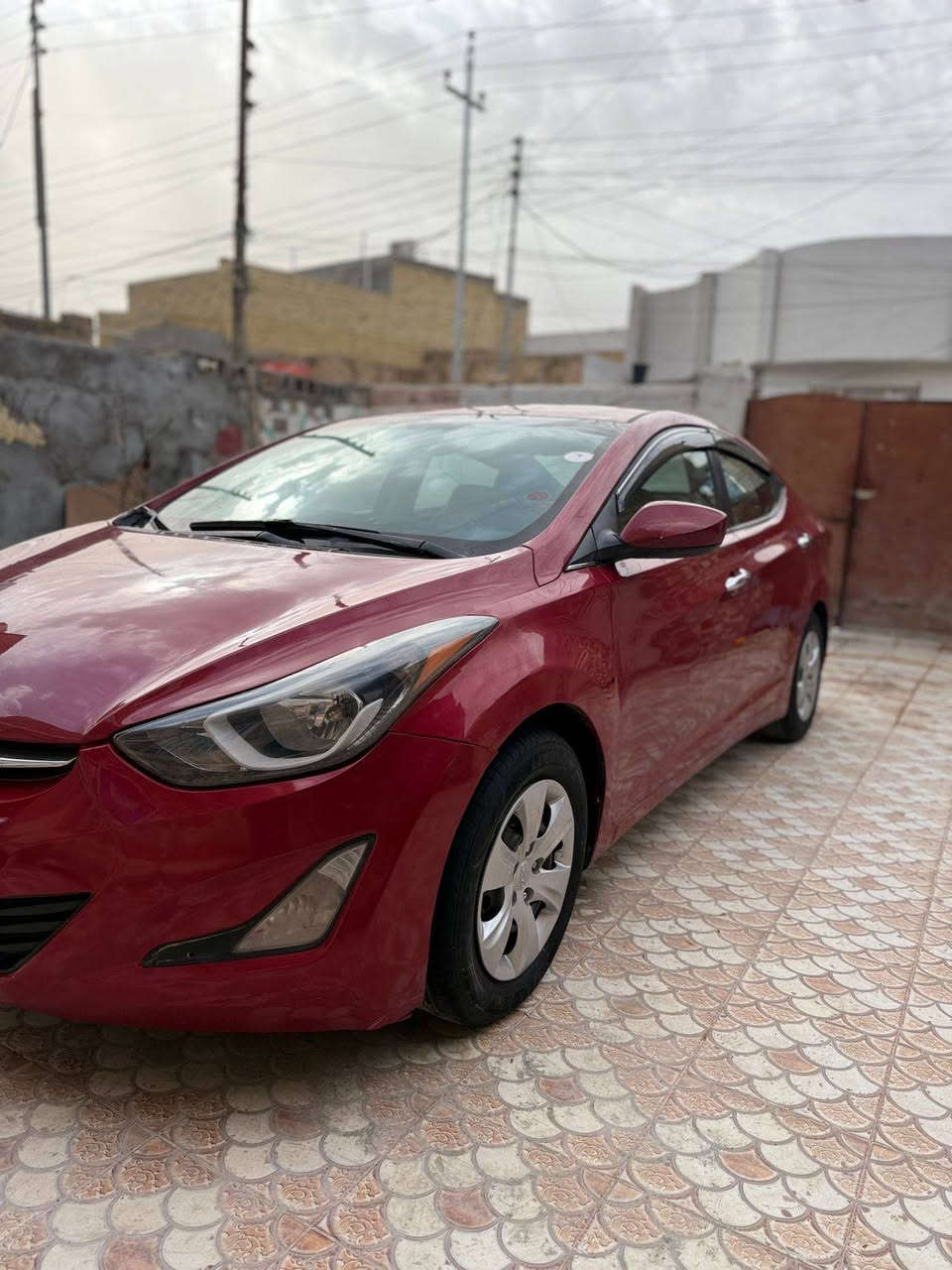 السلام عليكم 
النترا موديل 2016 امريكي محرك 1800 دوش ضربتهه جاملغ وبنيد تبديل وباب السدر الباقي ليبل واحد تصليح مقدمه البرانكيت مكفوله من العيب الشرعي والصوليات السعر 97 
مكاني ذي قار قضاء النصر 
*********** ناصرية, ذي قار
