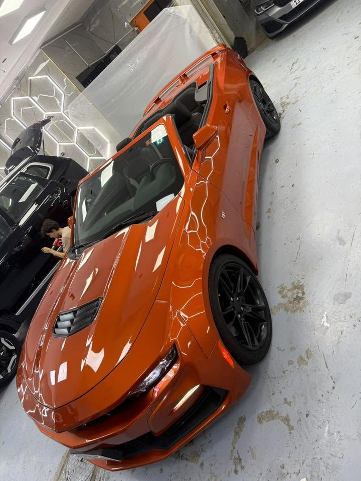 كمارو ss مكينه 6200 موديل 2023 كشف لون مميز
V8
ماشيه 17 ميل ايربااك ستيرين فقط بدون دواخل او لغد ومحرك كير مكفول 
صبغ نص جملغات خلفيه وجاملغ وبنيد امامي 
رقم بغداد تحويل ثاني يوم 
مكاني بغداد المنصور او السيديه  
*********** 
بعد مواصفات الكمارو ss  معروفة   
سياره حلوه مابيها نقص
