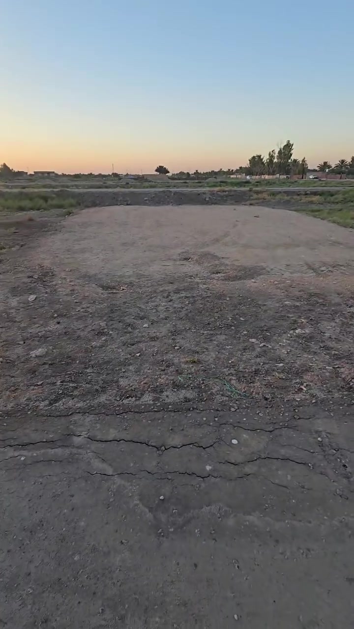 قطعه للبيع مساحه ٢٠٠ طابو زراعي مالك صرف ***********
