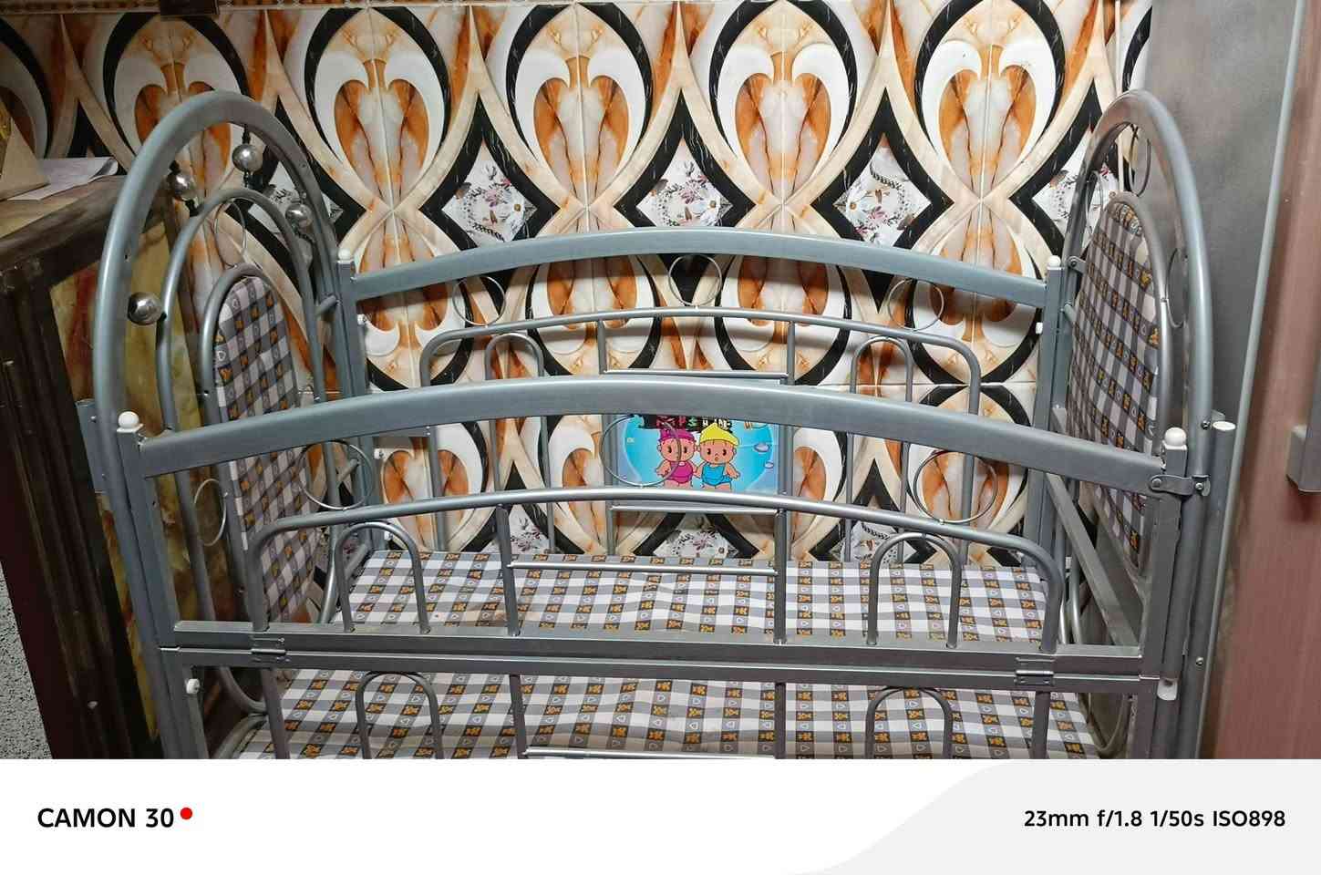 طباخ ٤ عيون كلش نضيف والسعر مناسب ٨٥ وجربايه طفل جديده السعر ٤٥ وبيه مجال العنوان  ***********
