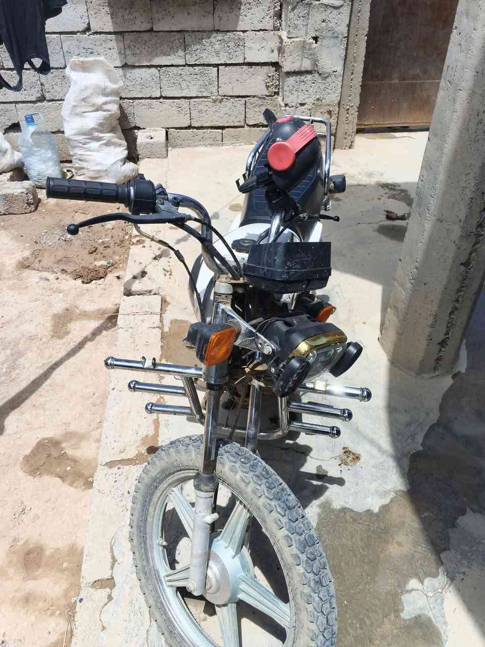 دراجه جني ابو الكله للمراوس  الكهربائيات كلها شقاله نضافه كدام العين المحرك بي دخان  الباقي كله زين للمراوس شعندك مراوس نزل


**إذا كنت صاحب هذا الإعلان وتريد حذفه لأي سبب، رجاءا أرسل رسالة إلى الدعم الفني**