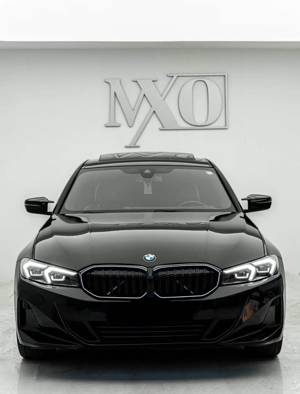 BMW 330i  2024
كلين تايتل 
داخل احمر 
داتاشو
فتل حساس 
فتل رادار 
ماشية 40,000mi
كشن خزن 
كشن تدفئة 
صندوق حركة
نقطة عمياء
*********** دهوك, العراق
