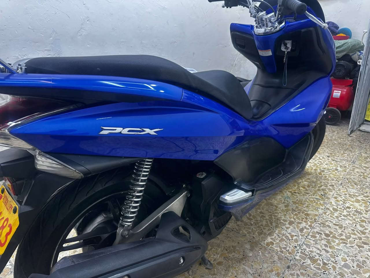 السلام عليكم بي سي اكس مكفوله للبيع جيل الاول ياباني مكينه 125ماشيه 29 السعر ب13ونص وبيها مجال مكاني بغداد مدينه الصدر رقم ‭ ‭٠٧٧١ ٣٦٣ ١٠٧٤‬
