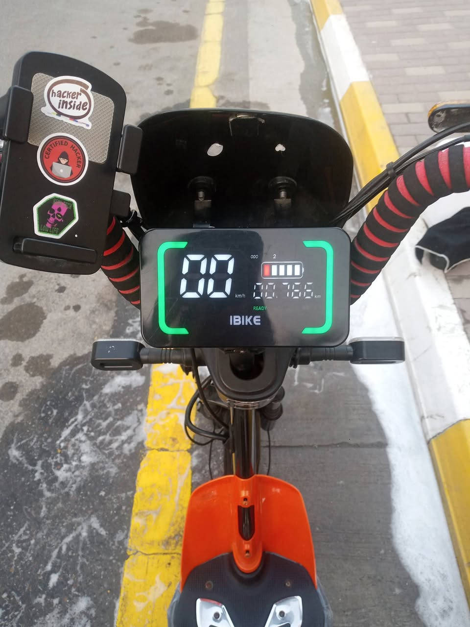 دراجة شحن للبيع اربع بطاريات اربع سرعات دراجة نضيفة السعر 450 للتواصل واتساب. ***********.  مكاني بغداد بسماية
