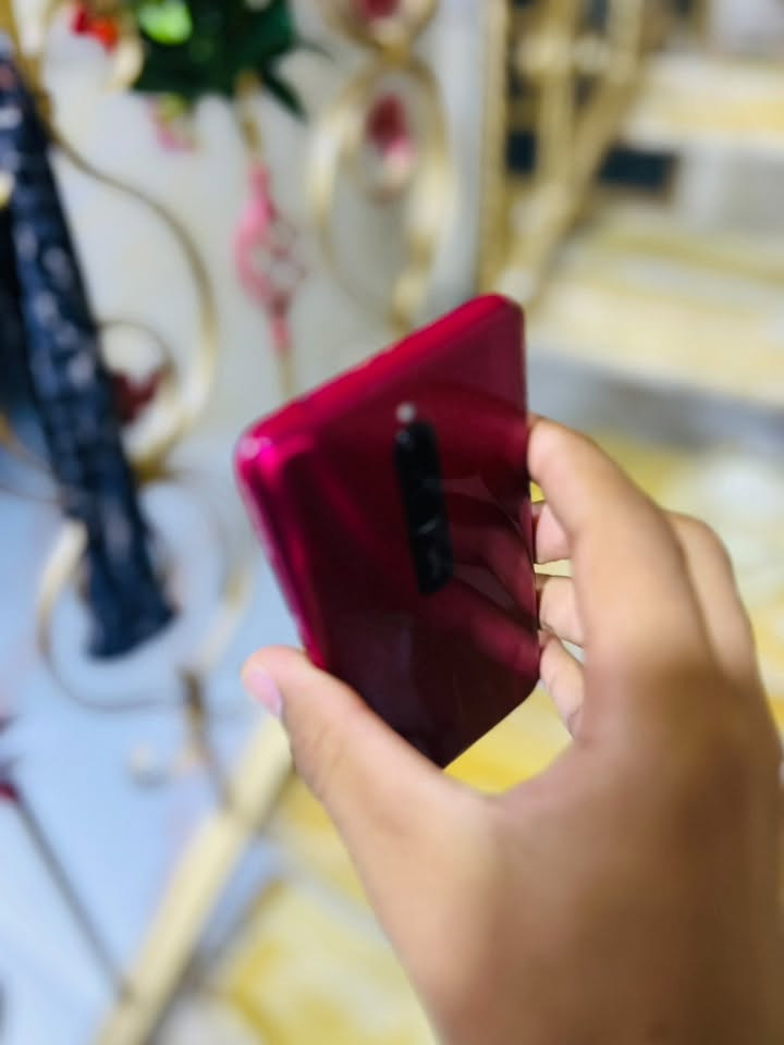 لسلام عليكم جهاز ريدمي 8 

ذاكرة 64 جيجابايت 👍🏻

جهاز نضيف كلش استعمال بيت 

مابي اي خلل او زلغ 🤍

السعر 80 وييه مجال بسيط 

المكان بابل القاسم للتواصل ***********
