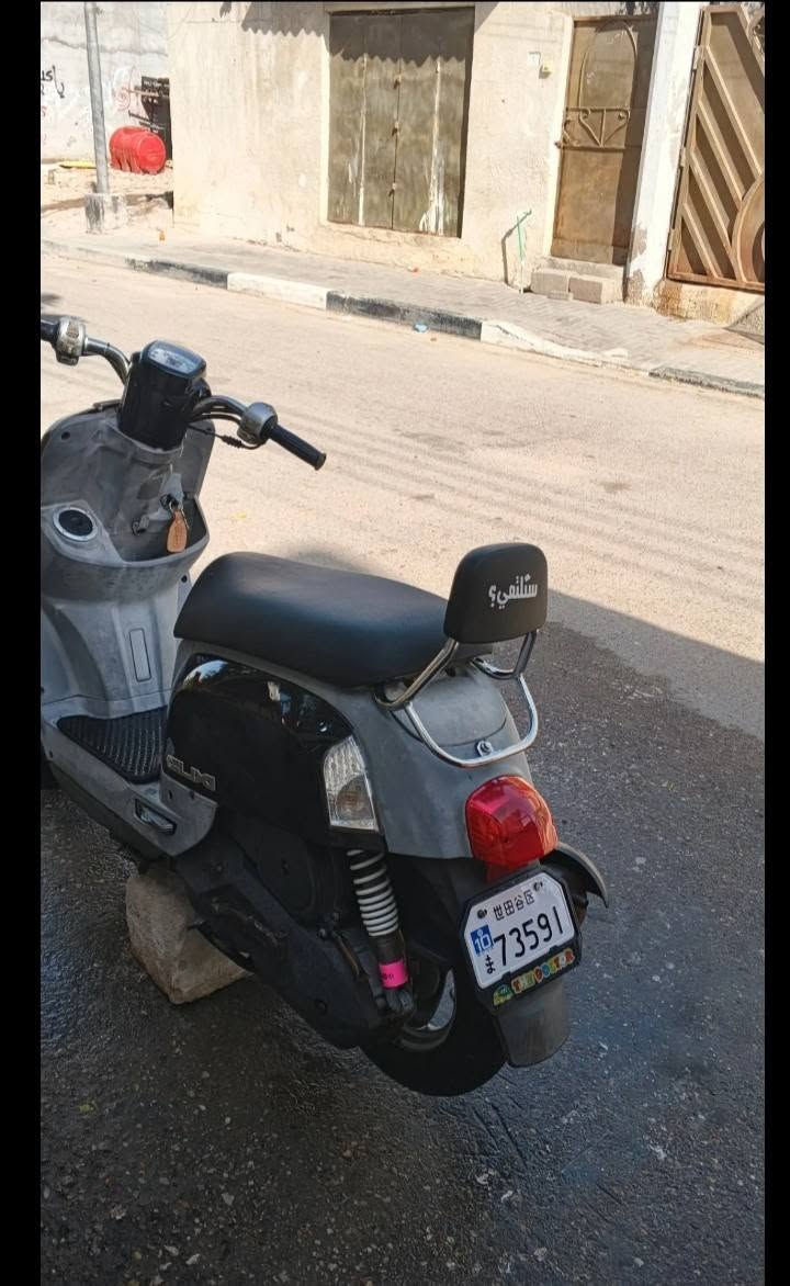 سلام عليكم دراجه نضيفه فول كفاله عامه ختم واحد كله ويا المكينه كله ختم واحد ماعده كفرات مو ملاته وعندي انطيك وياهه كفراته البلاديه ورديات مختمات ويا الملاح ولمكينه ودراجه برغي مامحطوط عليه ولمكينه مكفوله سعر مليون و100 شراي يراسل رجائن 
الهاتف ***********
