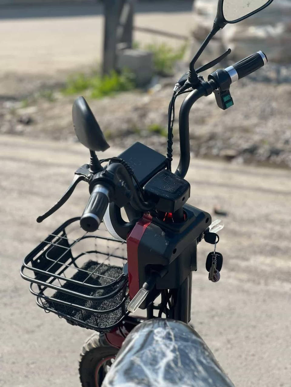 السلام عليكم
ماطور سكل للبيع حجم 20 kore .m.r

                                 🛑المواصفات

🛑4 باتري

🛑عقل مال تيسلا 

🛑نضام R

🛑لايت زنون🫵

🛑شاشه تضهر بيها اي عطلة

🛑بي نضام بلوتوث🔥

🛑3 نمرات

🛑 تنبيه: هوا جان ٤ نمر بس بداتلو عقل مال تيسلا صار3

                      🛑من ناحيه الاضرار 

بس عيب في كفر الرجل وكسر في قعاديه السايق كلو إذا أصلحو ما يكلف 5 آلاف

                                  🛑  من ناحية السعر

300 وبي مجال للشراي💙🌹
          
                                التواصل 
🛑 يا امه خاص 
 
                 OR
***********
                                 

                            والسلام عليكم🌹💙
