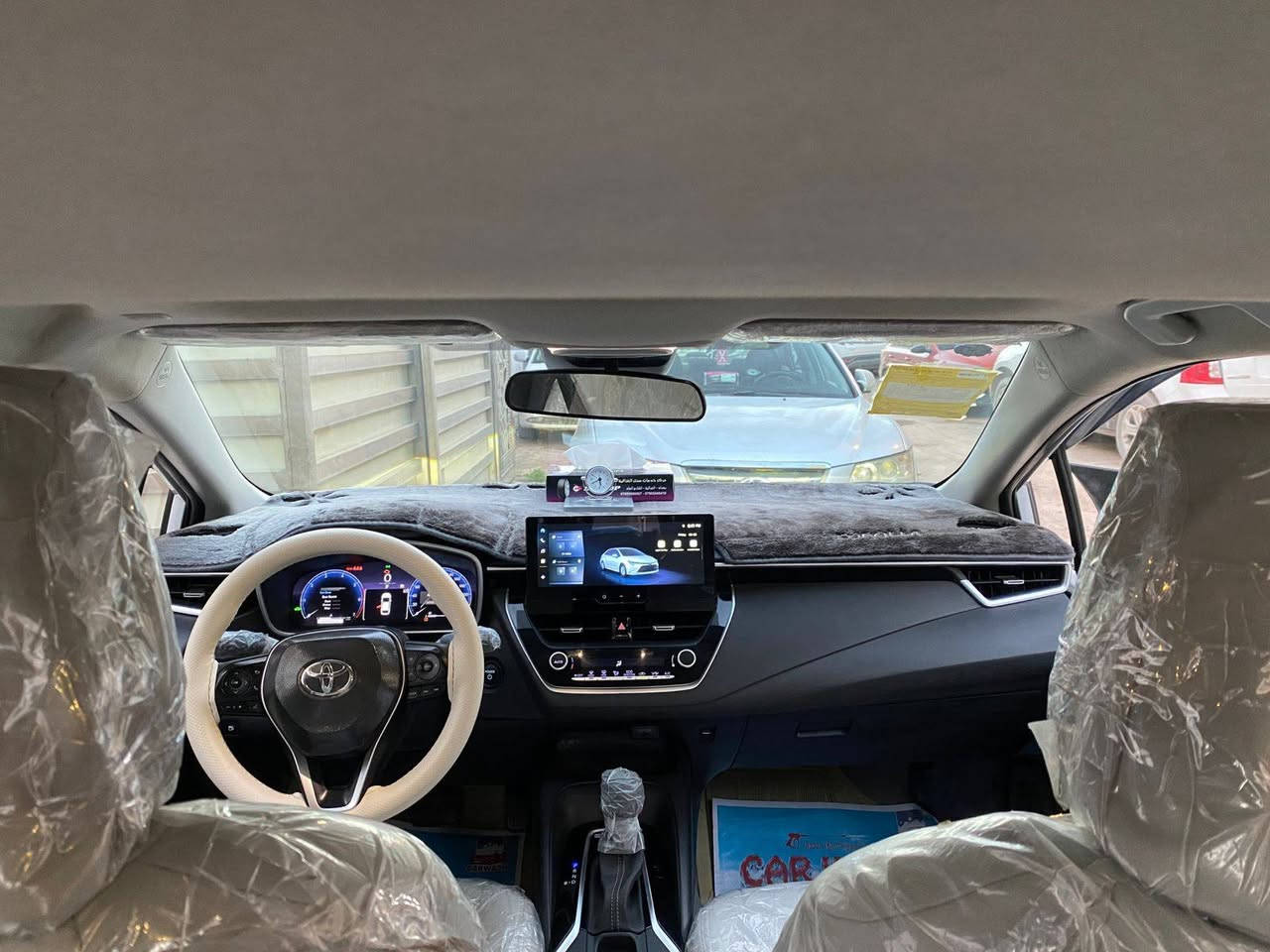 السلام عليكم للبيع تويوتا كورلا موديل ٢٠٢٥  وعل أيدي ماشيه ٢٢استلام شركه بعدهي كاعيات مامشدوده بصمات شركه بعدهي وضع شركه وجبه الأولى مكفوله سياره  
مواصفات 

فتحه 
محركه ١٨٠٠ 
قطعتين تبريد 
ثلاجه  
رادار
هندريك بصمه 
واتو هولد 
يكو 
لايت زنون عالي ناصي 
تحكم ستيرن جهتين 
شاشه

هواي مواصفات حلوه السياره وعمليه ومكفوله
 وبيها مجال مو شرايه وتحب تعامل لتوصل يمي الله يخليك سياره مال بيت وجديده بمعنى الكلمه 
سياره بسمي ومرقم وكامل  ترهم مراوس او بيع السعر ١٥٨

‏‭

***********
