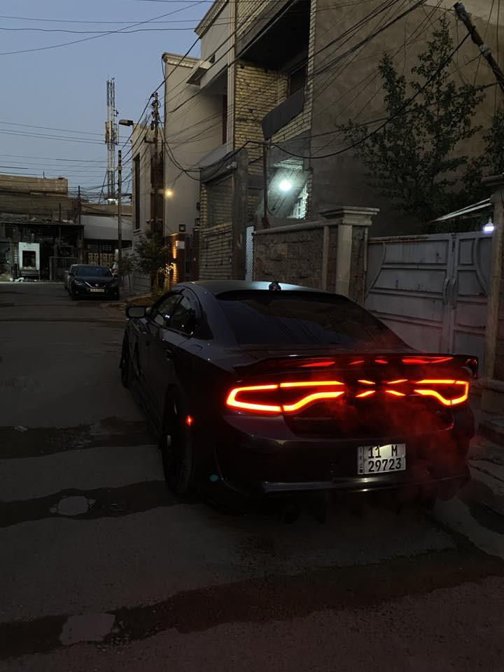 � للبيع دودج جارجر RT
🔹 الموديل: 2015
🔹 المحرك: 5700 (8 سلندر - هيمي)
🔹 الوارد: كندي
🔹 العداد: -155 كيلو
🔹 الحالة: كلين تايتل

🛠️ الملاحظات:

 • بيها جاملغ أمامي بارد فقط (بدون صبغ)

⚙️ المواصفات:

 • كشنات جلد
 • خزن (ميموري)
 • تحكم كهرباء
 • تدفئة + تبريد كشنات
 • شاشة كبيرة
 • رادارات
 • حساسات
 • اكزوز بوابات

💰 السعر: (180)

📍 الموقع: بغداد

📞 رقم الهاتف: (***********)
