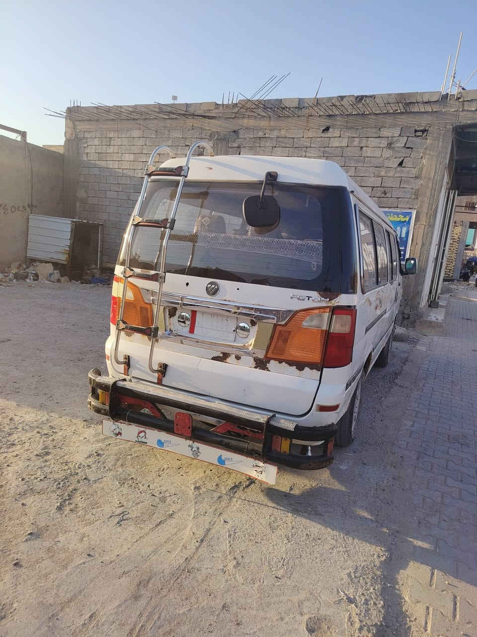 يالله سلام عليكم فتون 14 سيارة جاهزة شغل وطلع علة باب الله مكينة ونجي محورة يعني شلعة نار خير من الله تجي وشوف بعينك وين ميعجبك اطلع سيارة حلوة دواخل كير مكين خير من الله ولكشر شوفت عينك مداور ثاني يوم هية وغرامات يوكعن من سعر  وي استفسار اني خادم سعر 65وبيهة مجال العنوان رميثة رقم الهاتف ***********
