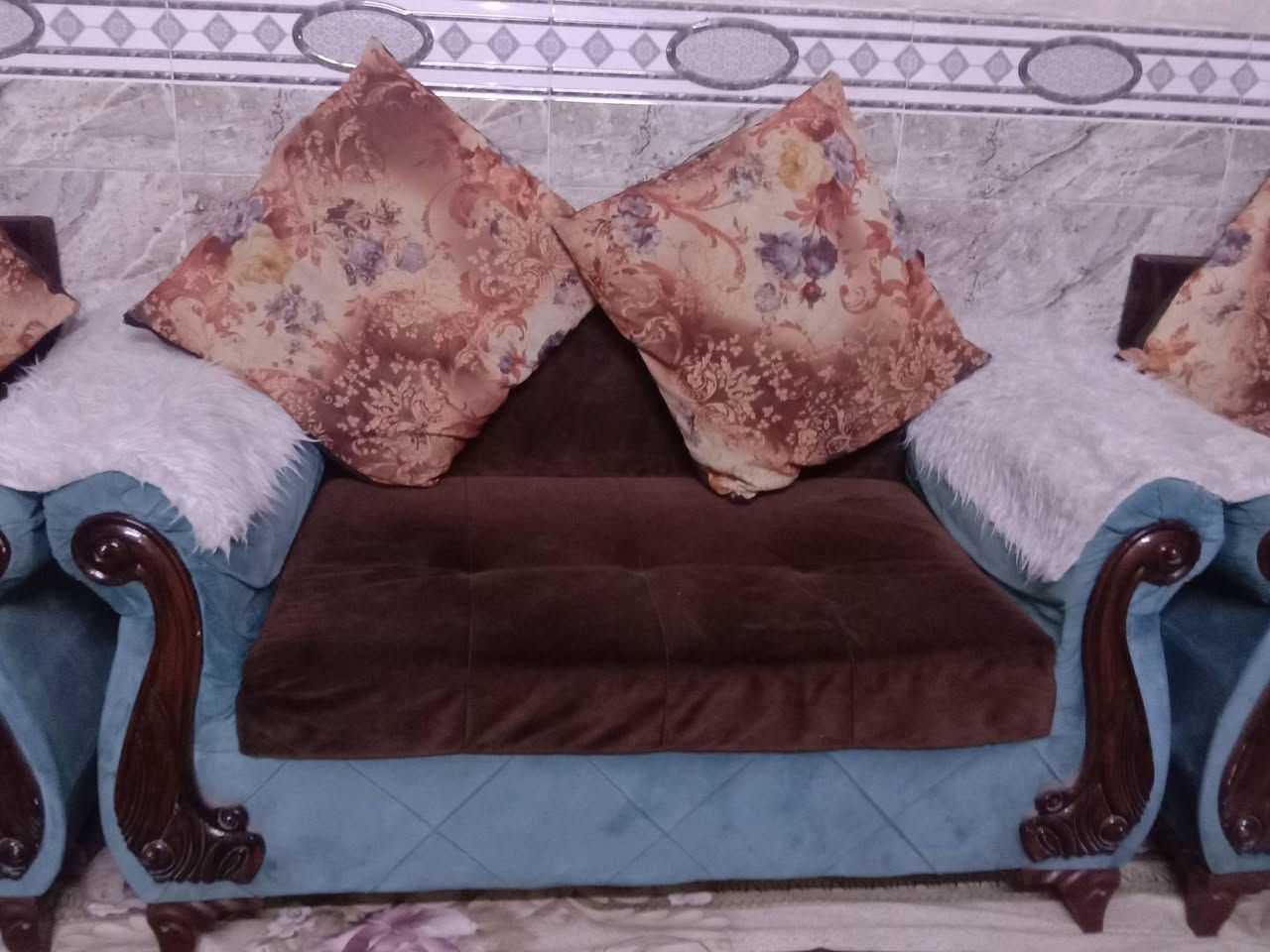 تخم عشر مقاعد للبيع مكان الشعب ثكيل بس الايد نازله سعر ١٥٠


**إذا كنت صاحب هذا الإعلان وتريد حذفه لأي سبب، رجاءا أرسل رسالة إلى الدعم الفني**