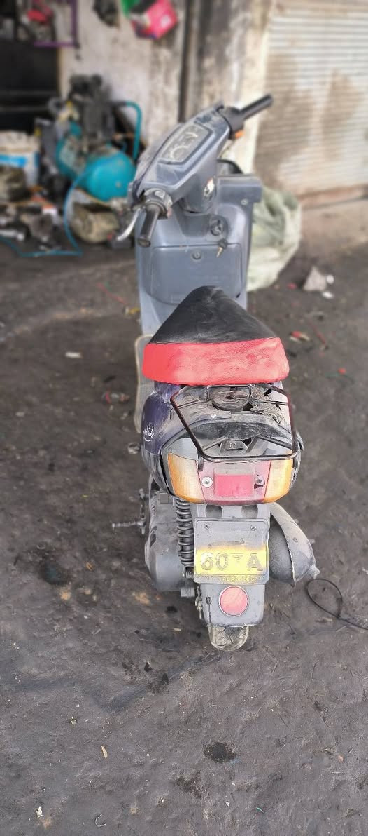 ياماها للبيع نضيف كل عيب ما بيه نضيف لا صوت اكسل ولا صوت محرك ناعم كهربائيات شغال سعره 150 بيه مجال قليل رقم ***********
