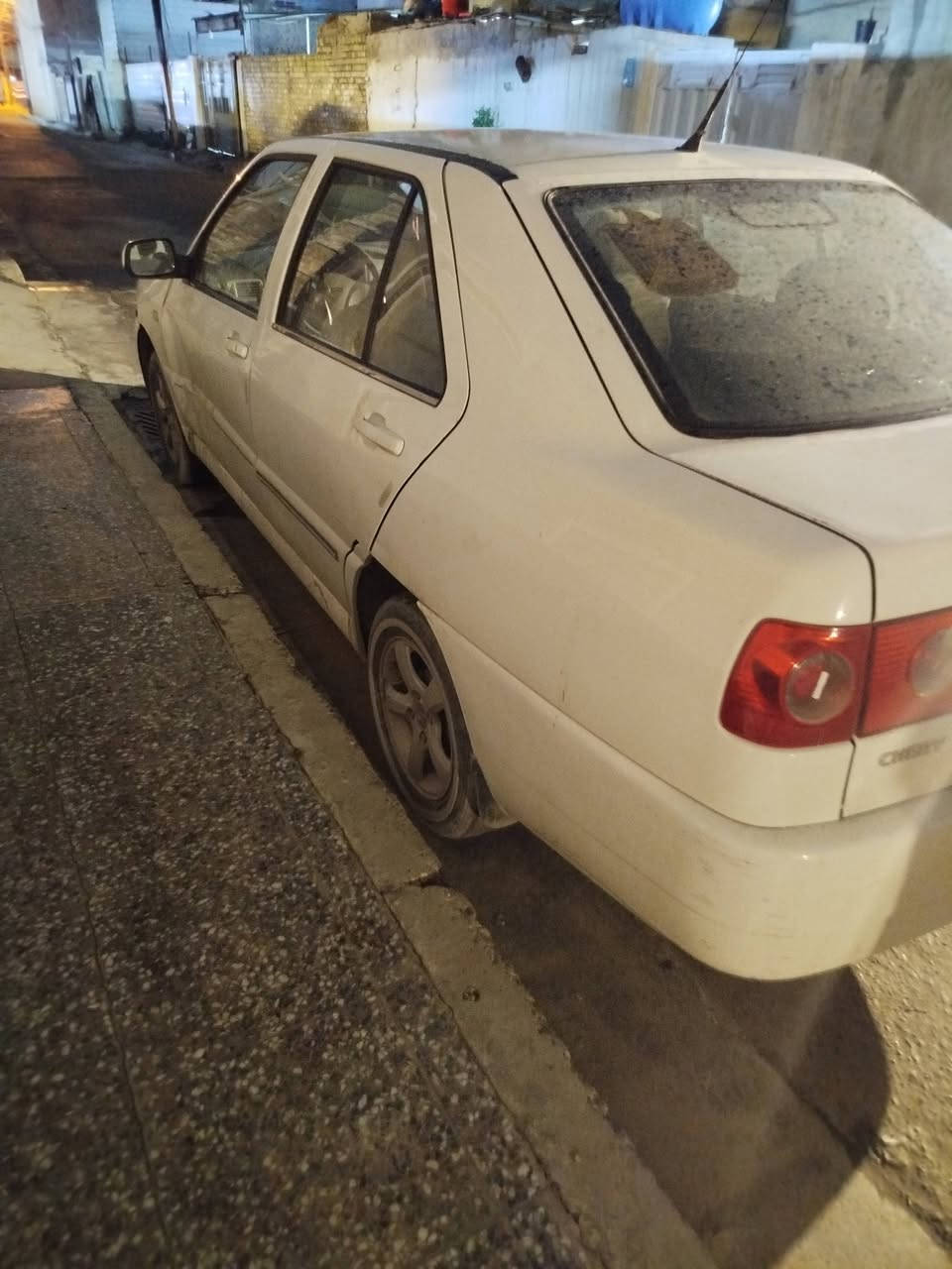 شيري كوين موديل 13 ماشية 176 مكينه كير تبريد نقص بطل بيها ضربة باب السايق يصلح أو يتبدل ماواصله للداخل وجاملغ بي رصعات مكفولة من ضربة قوية ولا صبغ  سنتر لوك شغل وياها سويجين هزه مع سنوية جديده باسمي مكاني بغداد السعر 43 وبيها مجال قليل ***********
