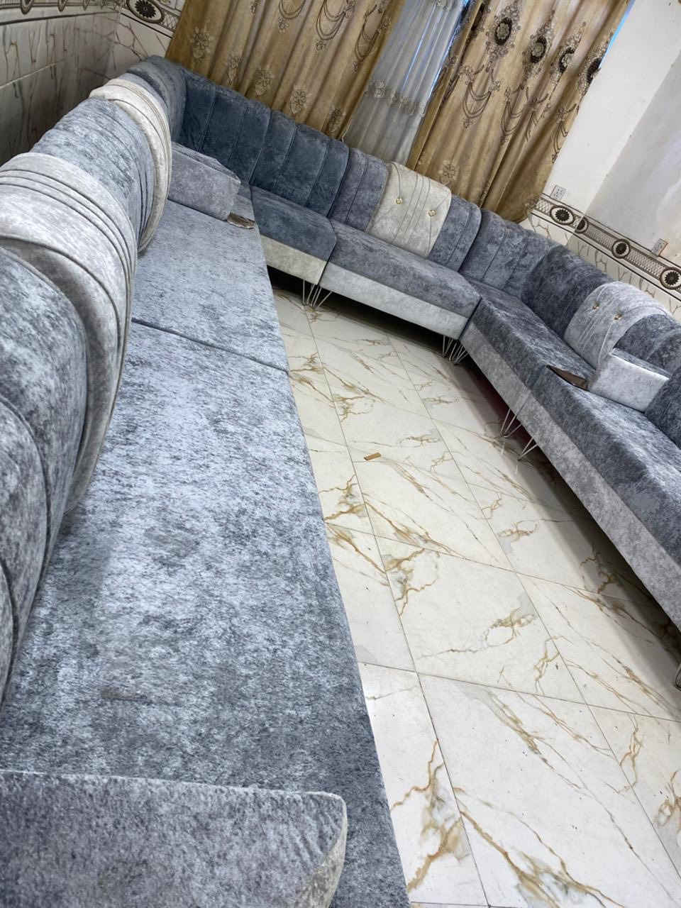 ديوان 20 مقعد جديد تسكام درجه اولى بلوك اسود قماش خاولي سفنج درجه اولى السعر 650 المكان كربلاء 
*********** اتصال 
*********** واتساب
