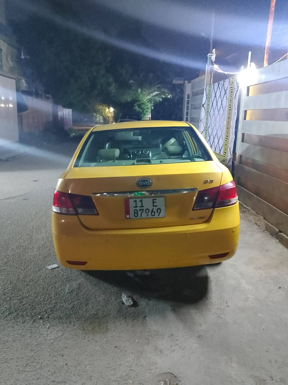 بي وايدي مديل 2013رقم بغداد بسمي مصفره هيه وغرامات السياره بدون صبغ وبدون ضربه محرك 1800كير مكينه مكفولات صدر امامي خلفي 50بلميه تخم تاير جديد السعر 55وبيهة مجال لطيبين مكاني بغداد بلزعفرانيه الرقم ***********
