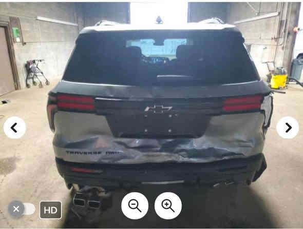 ترافرس 2025/z71 ضربة خلفيه  بدون رقم السعر 370 / ماشيه 6500 km/ واتساب ***********
