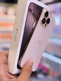 ايفون 16برو ماكس ضمان وكاله ماستر اصلي ذاكره 256 بطاريه 100 جهاز مشحون...