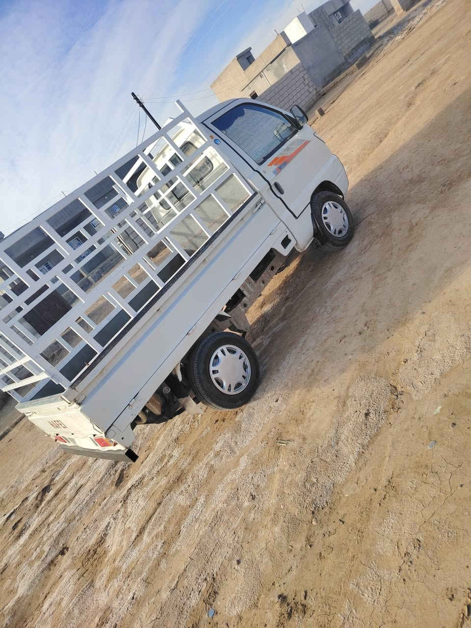 سلام عليكم كيه هيفه للبيع 2007 منافيس كير محرك اكسن كله شرط خياس ما بيها مدوشمه قرفه كامله مكاني صلاح الدين شركاط السعر 24 وبيها مجال الاستفسار على الرقم  ***********
