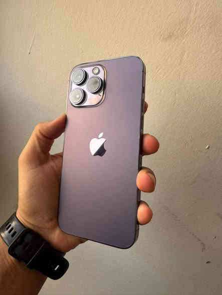 بيع مستعجل الي يدور ايفون مناسب جبتلك واحد جوه السوك وبالعافية عليك
14 برو ماكس 256 دبل خط 
الجهاز كلش نضيف كلشي شغال بالجهاز تجي تفحص وتاخذ
الالون مميز بنفسجي بطارية بلادي ٨١
فقط فقط فقط امبدل شاشه اصلية اللوان اتخبل وشوفت عينك السعر 600 الف قفل قفل قفل ابد مابي مجال لان ارخص من هيج متحصل 
مكاني بغداد قرب حي القاهرة قرب جامع النداء
***********
