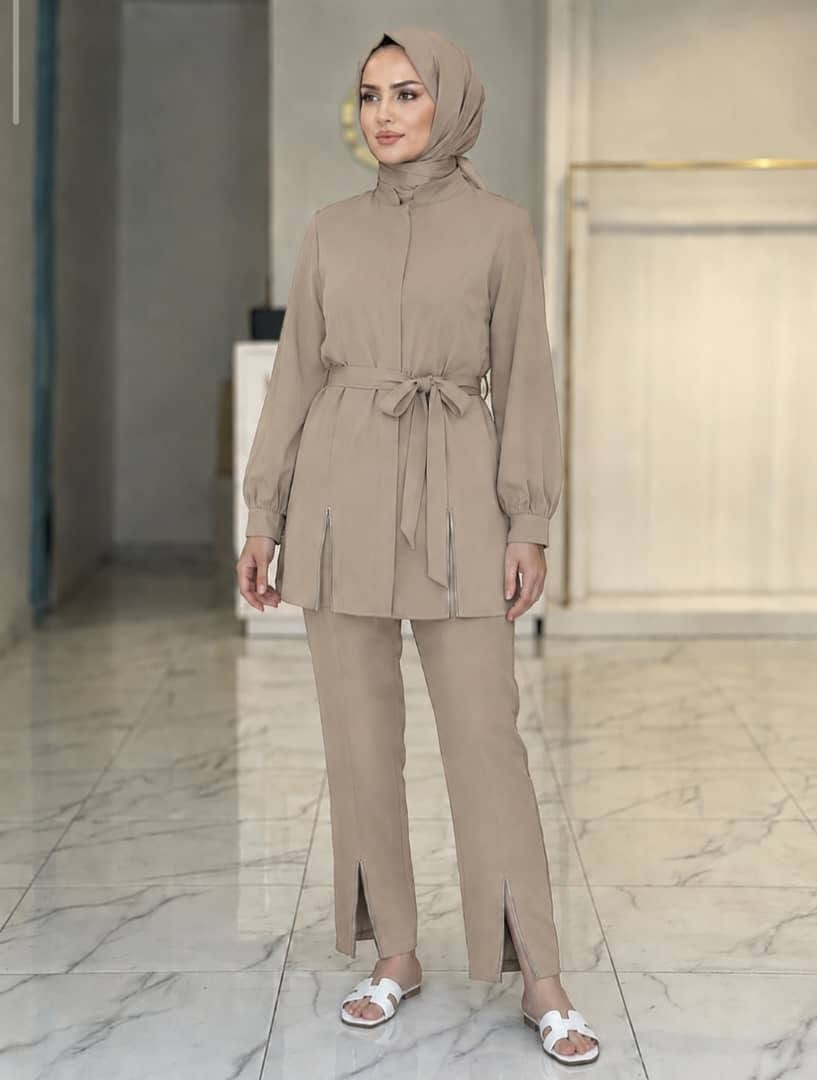 *موسم صيف 2026*
😍😍🔥🔥
*مستمرين معكن بالتريندات وباحلى الموديلات* 🔥🔥

*جبنالكن أحلى طقم شرعي لأحلى صبايا*🔥😍
*طقم نسواني بنطلون مع جاكيت شرعي فتح سحاب مع زنار عل خصر  قماش باربي مكفوووول*💯

*الالوان بالصور مطابقة للواقع* 💯💯

*القياسات*
*38,40,42,44*

تسليم مباشر 📤📤
شحن وتوصيل فوووري 🚨🚨
@ 

🔥😍🔥😍🔥
٢٥


**إذا كنت صاحب هذا الإعلان وتريد حذفه لأي سبب، رجاءا أرسل رسالة إلى الدعم الفني**