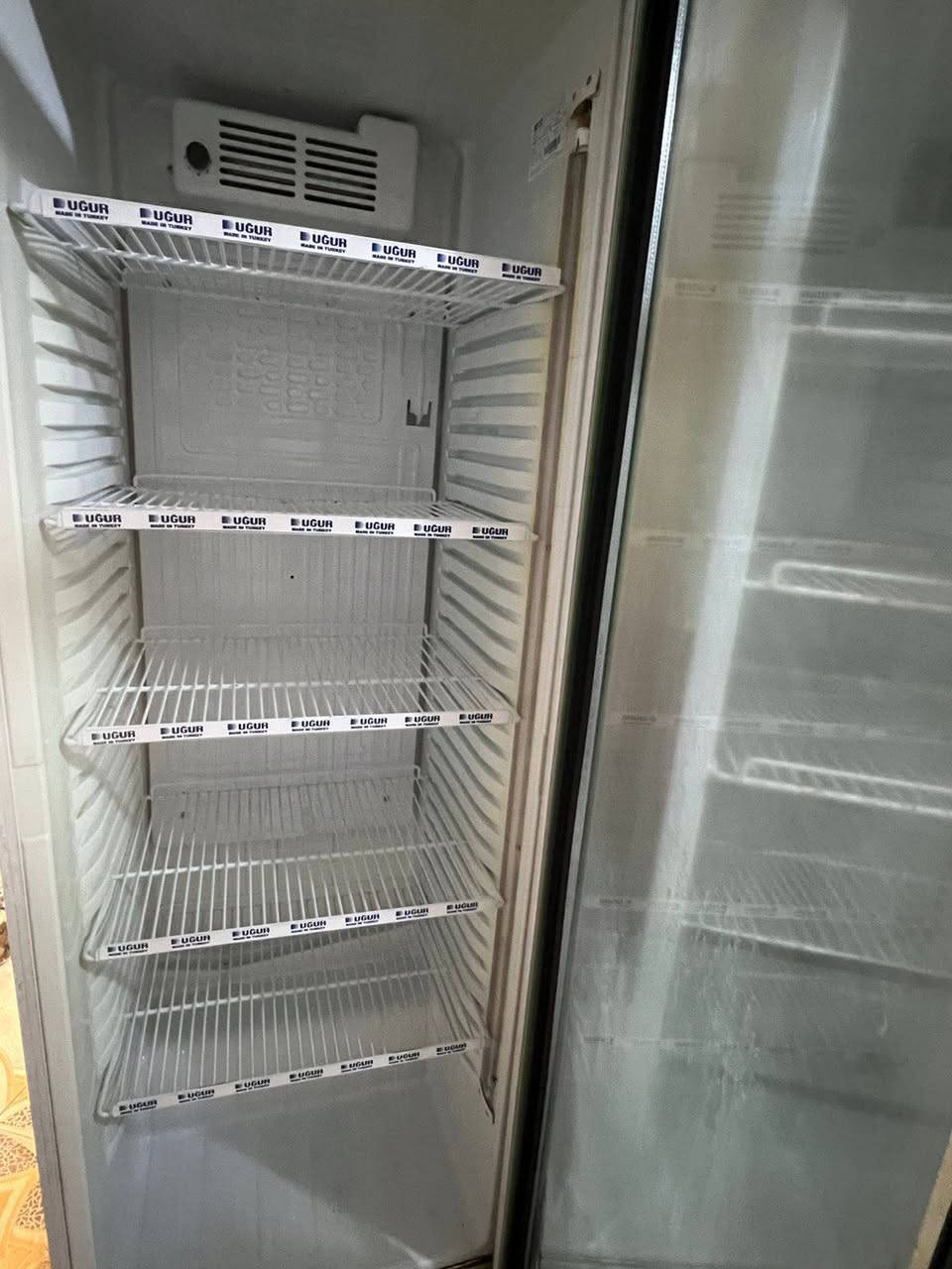 متاح برادات مجمده نضيفات اي واحد رايدهن بخدمته مكلف بلنشر اخلي رقم الولد والاتصال ع  ***********
