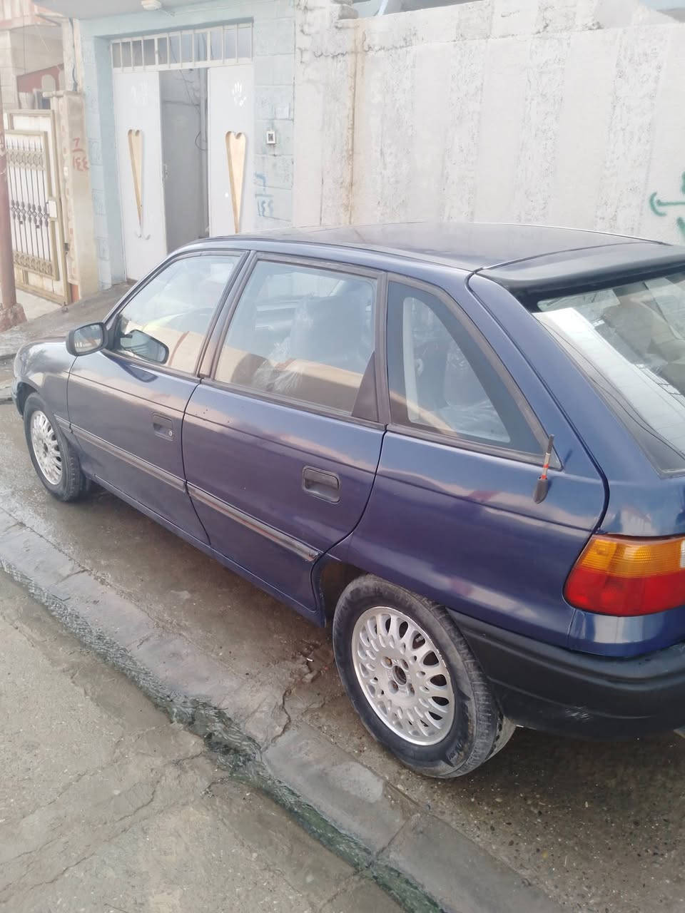 اخوان استره حجم. 20هزه وسنويه 2030 اسعر 50وبيها مجال ورقه لشراي سياره مصبوغه حزام جماليه  موديلهه 93 توصل ع رقمي‏‪***********‬‏
