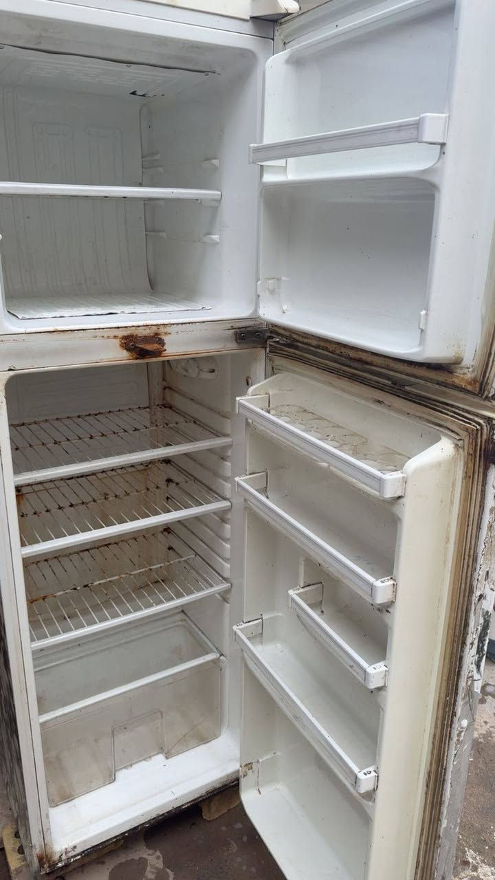 ثلاجه قدم وسط نضيفه ثلج فول السعر 100الف نهايته٧٥ الف


**إذا كنت صاحب هذا الإعلان وتريد حذفه لأي سبب، رجاءا أرسل رسالة إلى الدعم الفني**