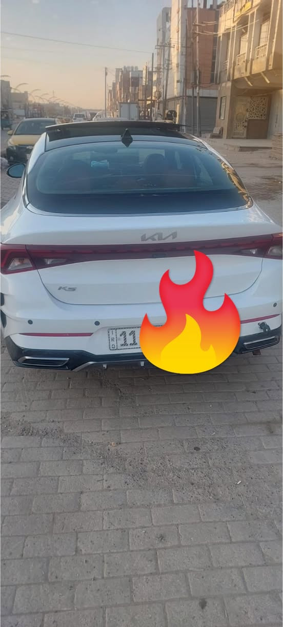 سلام عليكم من رخصة الادمن المحترم للبيع كي فايف 
جيتي لاين موديل 23 وارد امريكي الضرر خلفي تبديل ضهر كامل 
فول مواصفات 
بنوراما 
كشنات جلد 
قياده ذاتيه 
رادارت جوانب 
رادار امامي 
حساس خالفي 
فول تحكم استيرن 
ممشاها 70 الف
بسمي رقمي 
***********
***********
السعر 160
