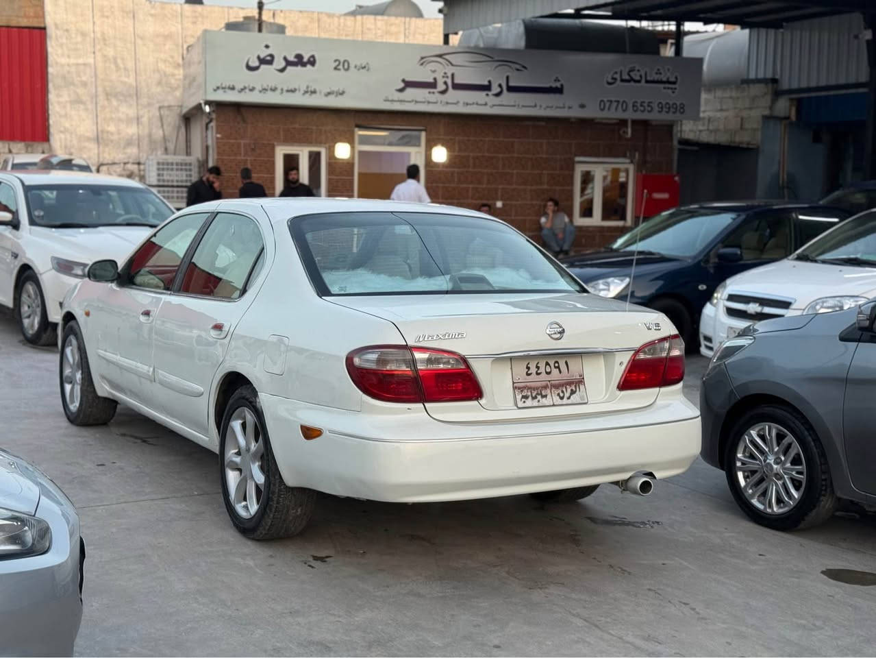 نیسان ماگزیما٢٠٠٢ گێڕ عادی
گێڕو مەکینەوبەشەرت 
حیزام بۆیاخ شانوسەقفی بۆیاخی نیە 
تەنها ١قرچی پێشی هە یە 
توحویل و براوە غرامە بەشەرت
2$غرامەی تیایە دوای معامەلە دەیگێڕمەوە
٤٧$معامەلە 
*********** السليمانية, العراق
