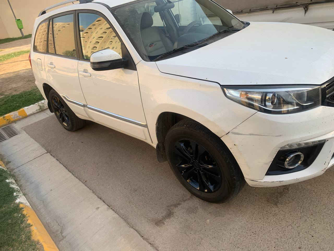 السلام عليكم للبيع سيارة تيكو3 موديل 2018 كير محرك مكفولات ع وضع الشركة مكينه 2000 السيارة قطرة صبغ ما بيها مكفولة ما عدا ضربه بخشم البنيد والجاملغ صفحة السايق سعرها 94 ورقة وعليها غرامات 7ورقات تنزل من سعرها رقمها واسط بسمي تحويل ثاني يوم للاستفسار ع الرقم ***********
