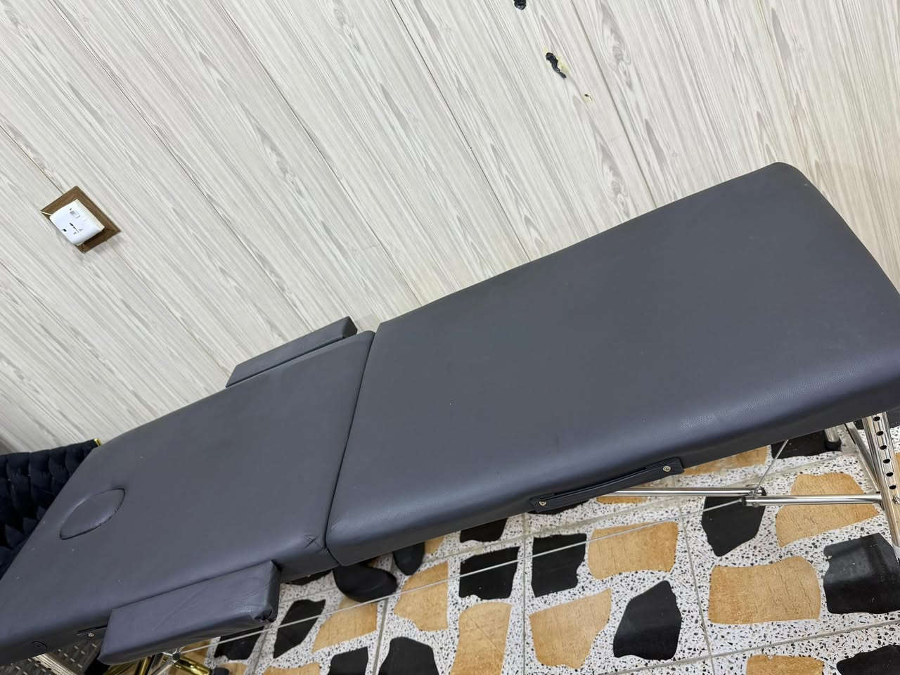 غراض للبيع


**إذا كنت صاحب هذا الإعلان وتريد حذفه لأي سبب، رجاءا أرسل رسالة إلى الدعم الفني**
