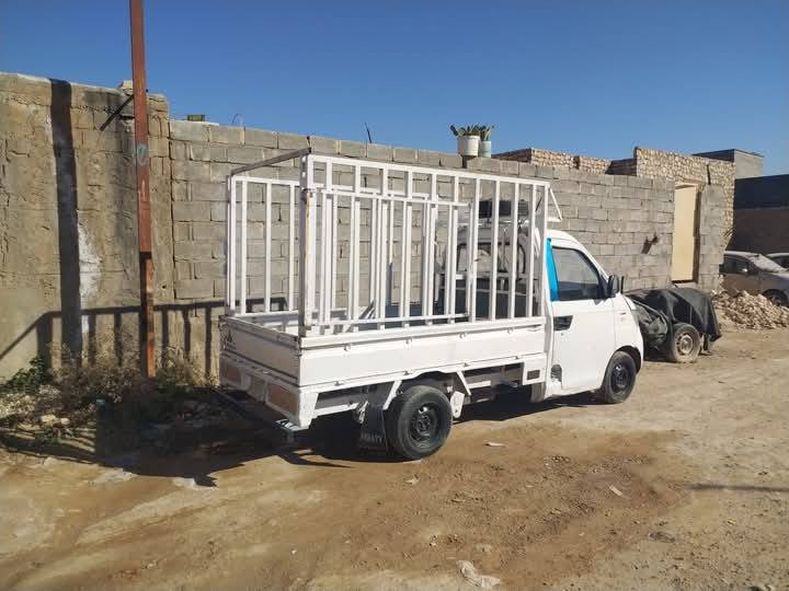 سلام عليكم   سياره شيري للبيع 2011   سنويه ساقطه  تخم تاير جديد كير ومحرك جديد  السعر 28 وبي مجال    ***********
